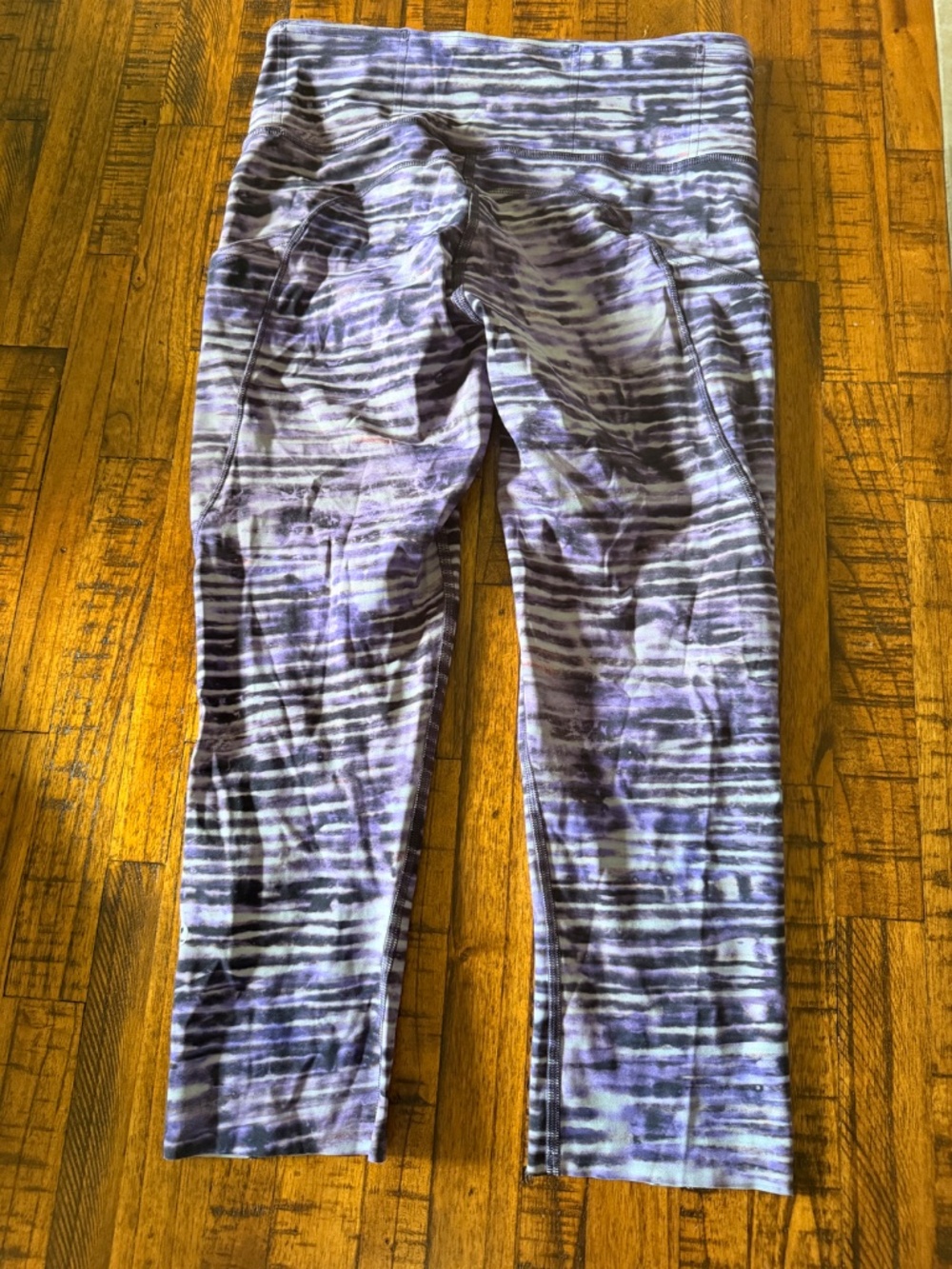 Lululemon - Picture 3 of 6
